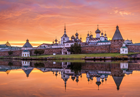Соловецкий монастырь на заре. Почтовая открытка